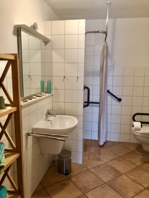 G_Foto Hoch Bad FeWo Neu2025 bearbeitet